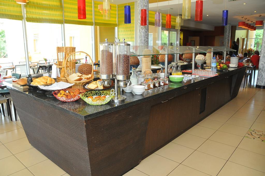 Ibis Cotonou Exterior foto