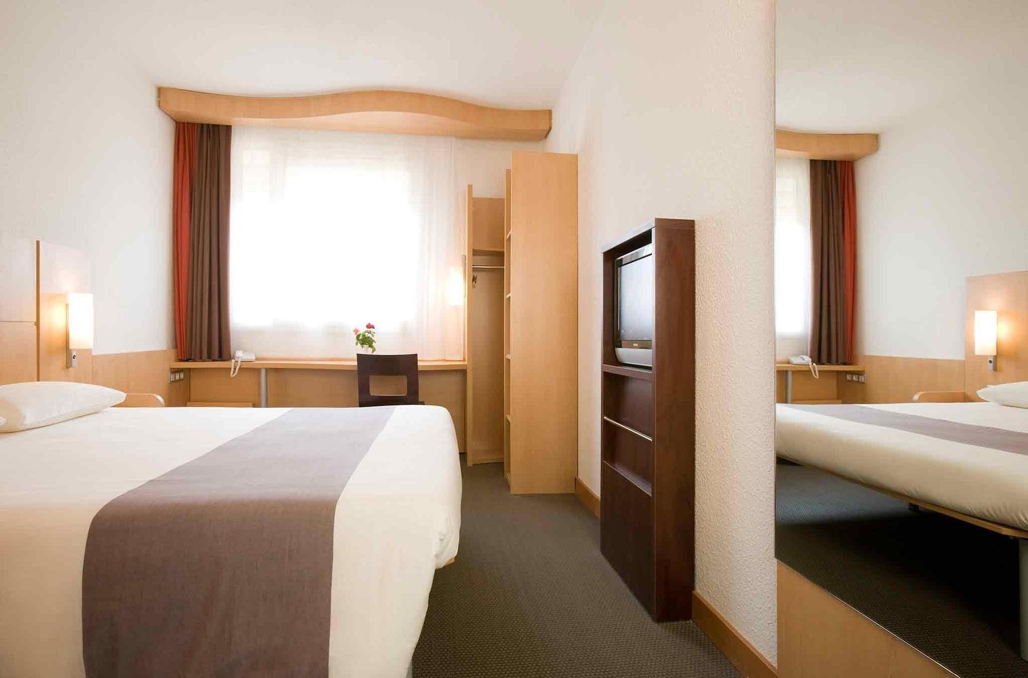 Ibis Cotonou Exterior foto